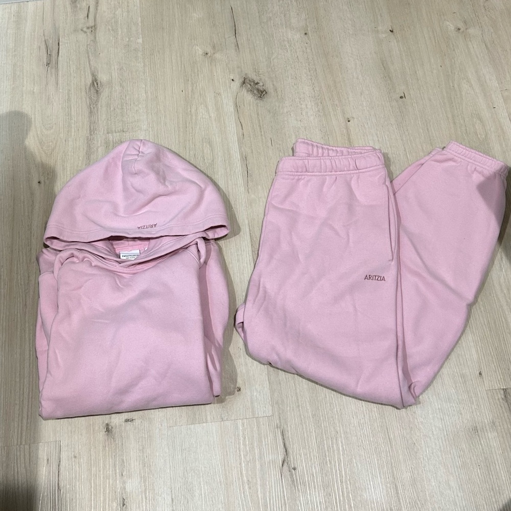 Aritzia Megafit Cupid Pink Sweatfleece Cozy Fleece Set